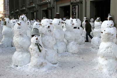Snowmen in the Arbat