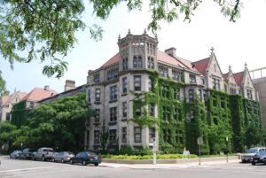 Snell-Hitchcock Hall, University of Chicago (photo credit: Bryce Lanham, Wikimedia Commons)